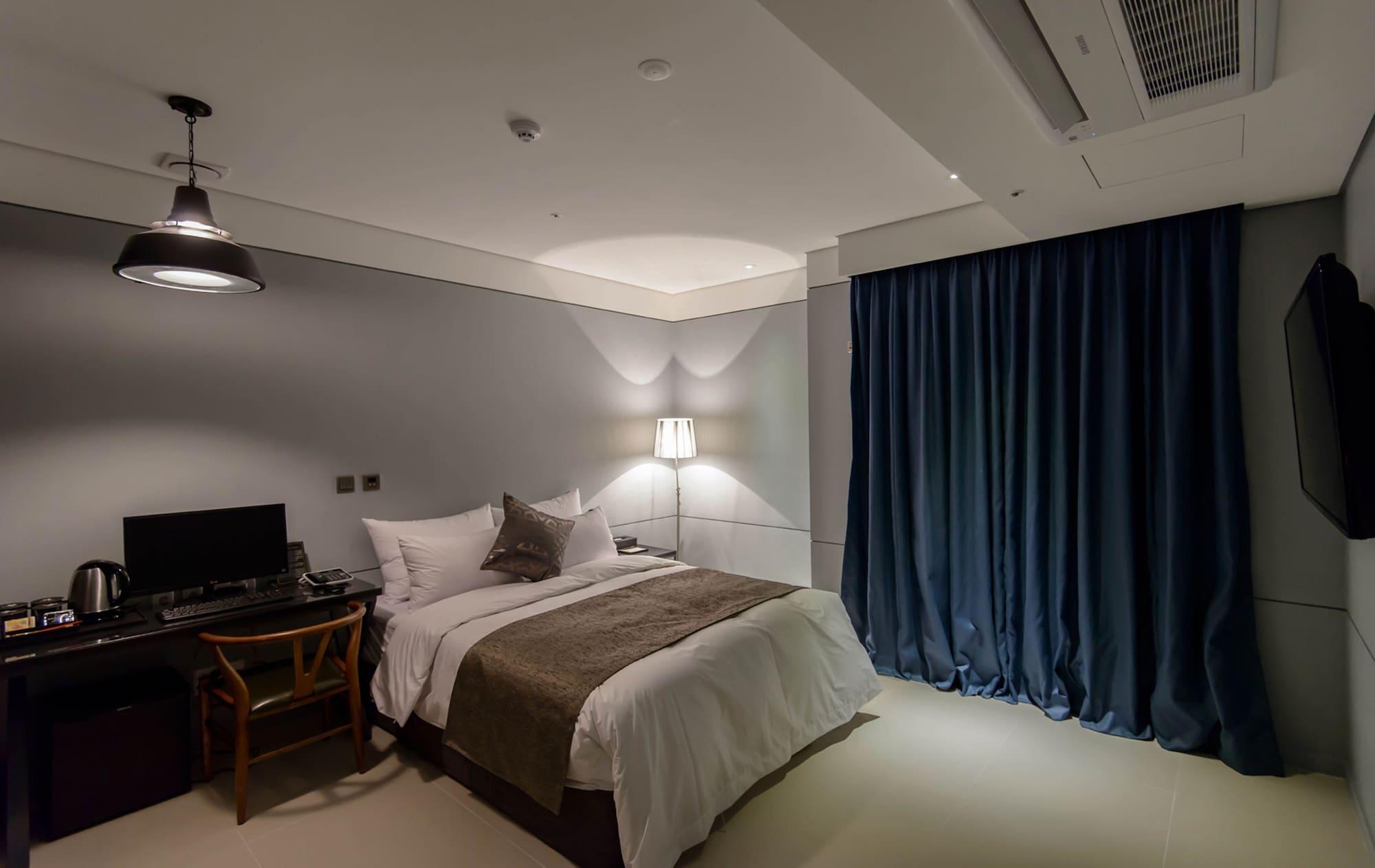 HOTEL JB DESIGN ⋆⋆⋆ BUSAN, SOUTH KOREA SEASON DEALS FROM 70